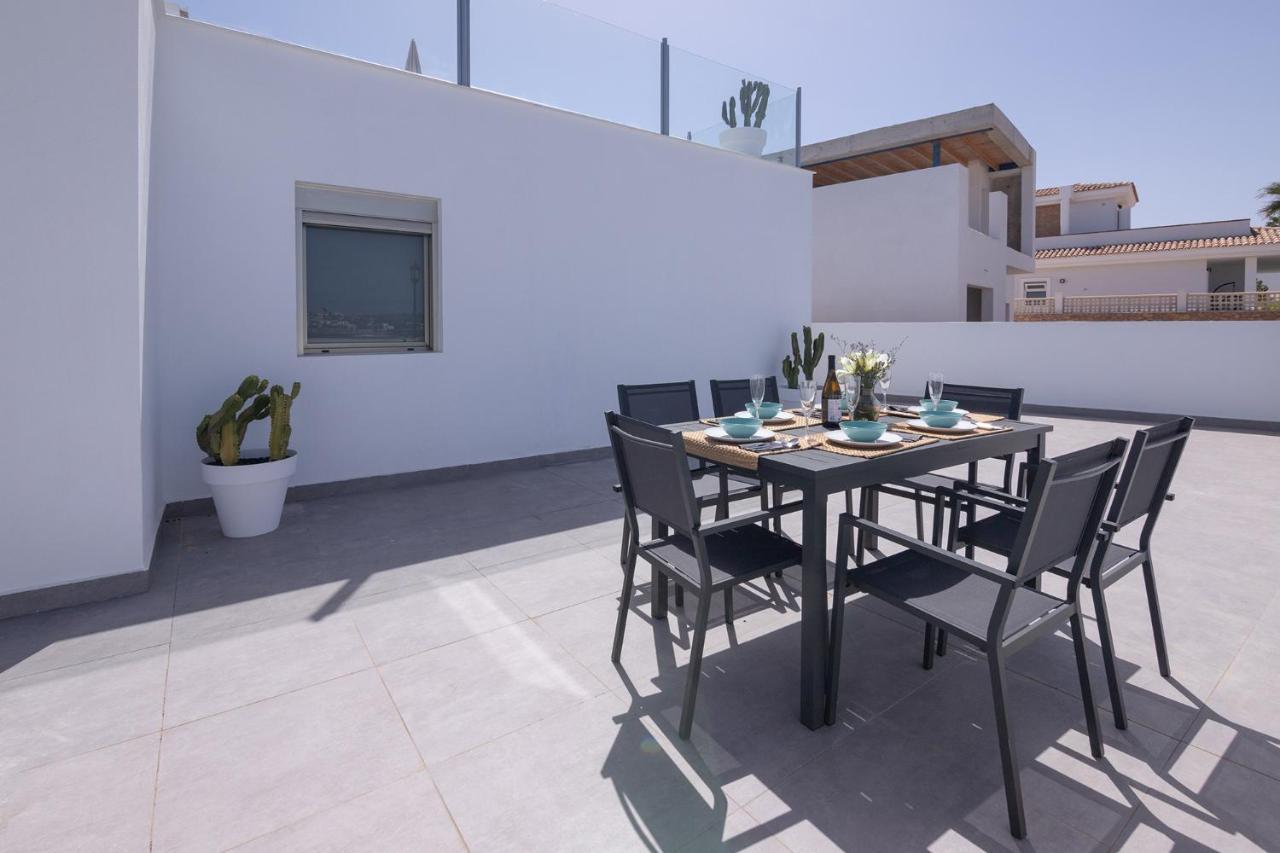 Apartment Family 6 Beachfront Corralejo By Holidays Home Esterno foto