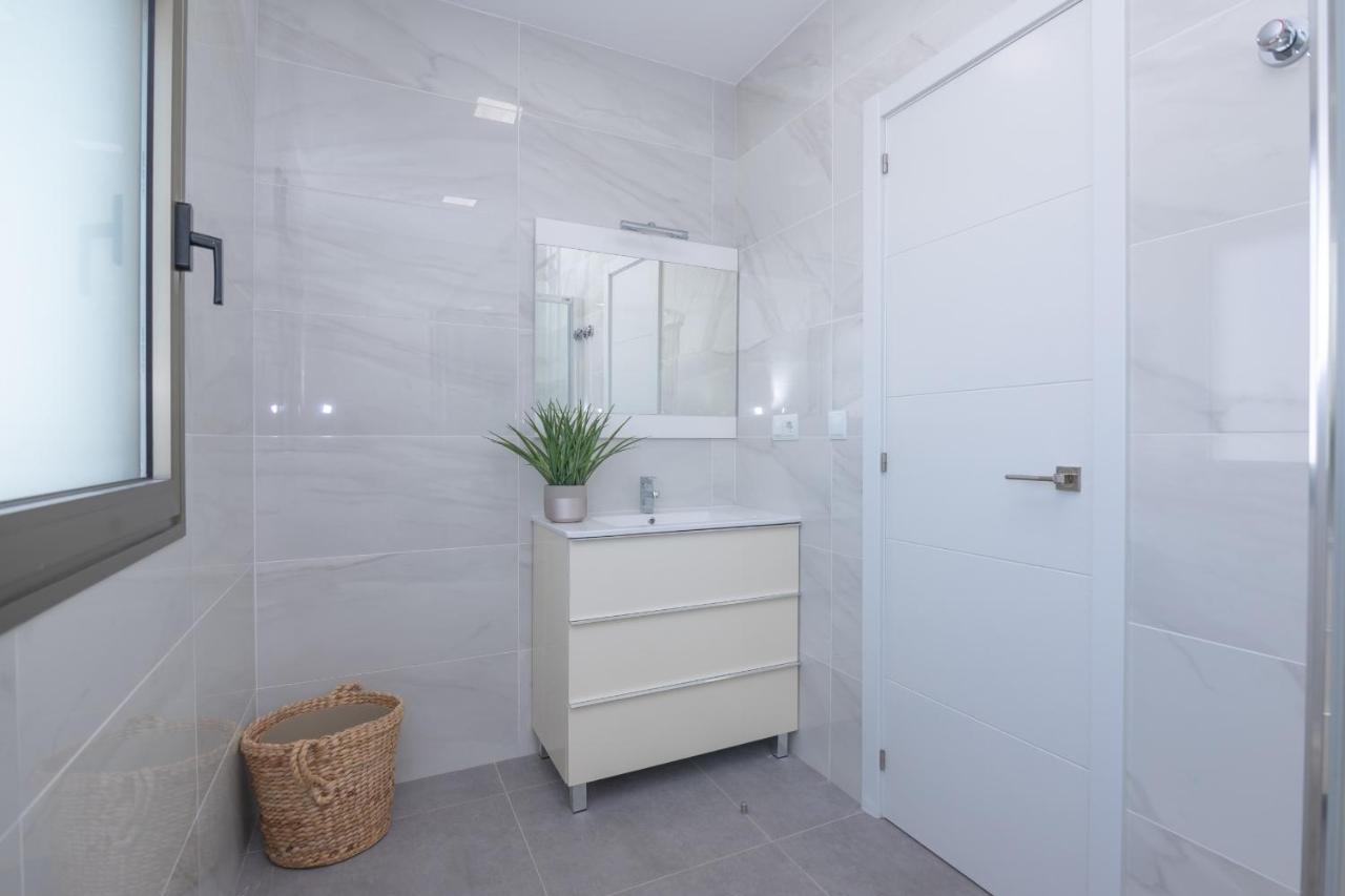 Apartment Family 6 Beachfront Corralejo By Holidays Home Esterno foto